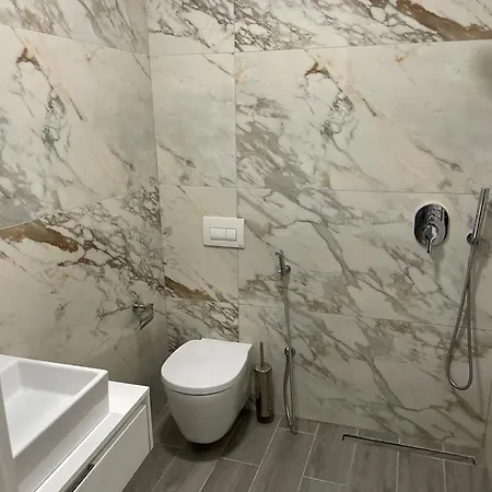 Apartment Kledi &